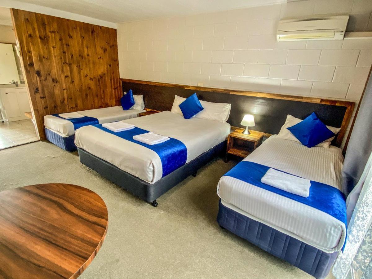 Snow Season Motor Inn Кума Экстерьер фото