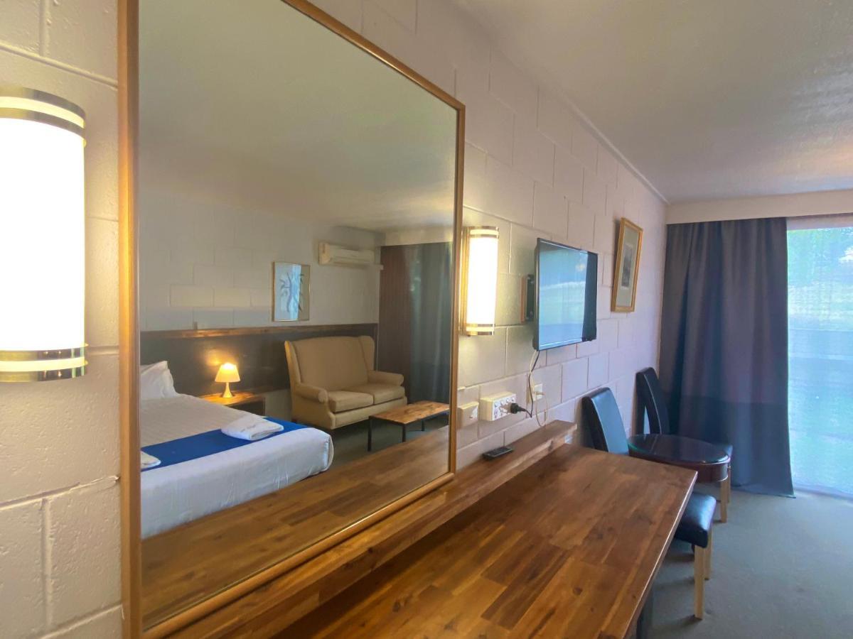 Snow Season Motor Inn Кума Экстерьер фото